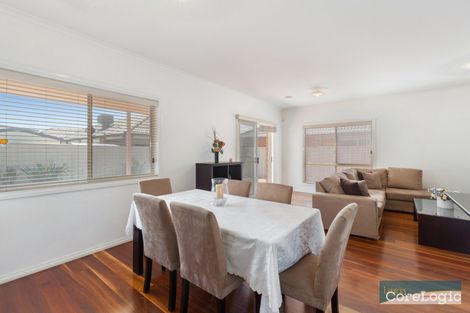 Property photo of 18 Pine Valley Rise Craigieburn VIC 3064