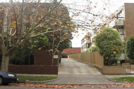 Property photo of 18/19 Auburn Grove Hawthorn East VIC 3123
