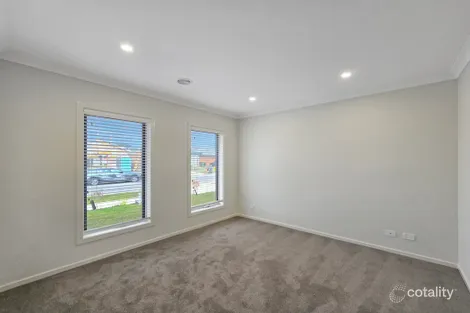 Property photo of 43 Unico Circuit Mount Duneed VIC 3217