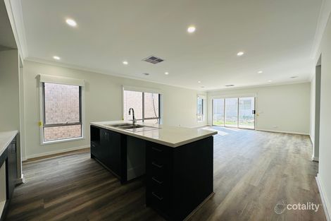 Property photo of 16 Brown Boulevard Donnybrook VIC 3064