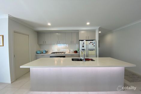 Property photo of 17 Ridgeview Drive Cliftleigh NSW 2321
