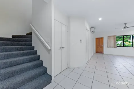 Property photo of 8/25 Abell Road Cannonvale QLD 4802