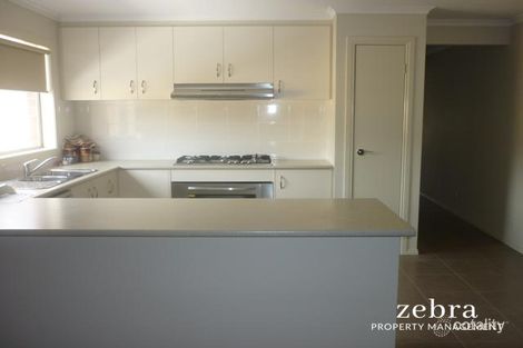 Property photo of 12 Everlasting Boulevard Cranbourne West VIC 3977