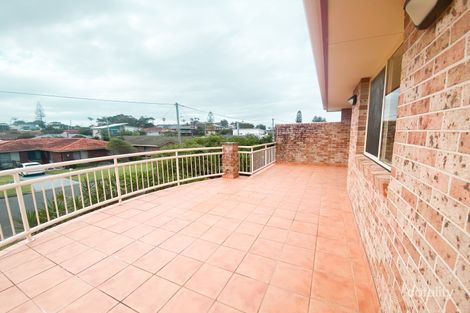 Property photo of 3/14 Chepana Street Lake Cathie NSW 2445