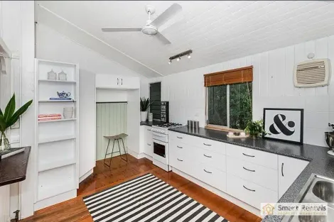 Property photo of 34 Philp Street Hermit Park QLD 4812