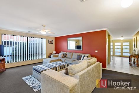 Property photo of 9 Yemaya Place Berwick VIC 3806