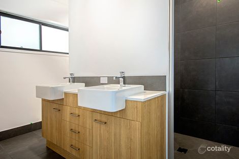 Property photo of 40 Prosperity Drive Birtinya QLD 4575