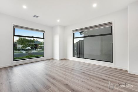 Property photo of 42 Coolamon Drive Craigieburn VIC 3064