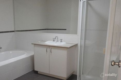 Property photo of 15 Durack Circuit Taylors Hill VIC 3037