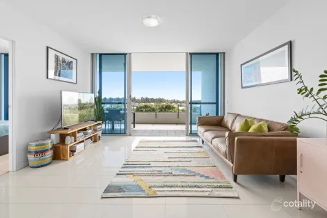 Property photo of 404/3 Compass Drive Biggera Waters QLD 4216