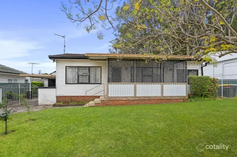 Property photo of 60 Fawcett Street Glenfield NSW 2167