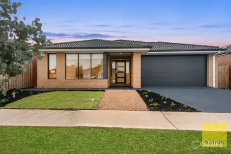 11 Arcadia Dr, Weir Views, VIC 3338
