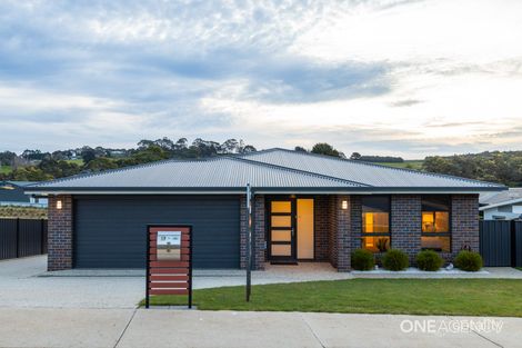 Property photo of 19 Janet Drive Park Grove TAS 7320