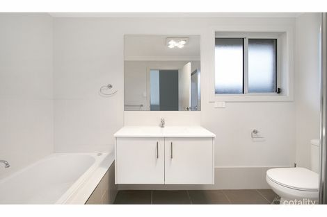 Property photo of 32 Atlantis Crescent Gregory Hills NSW 2557