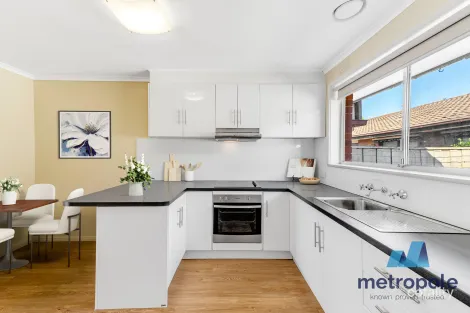 Property photo of 2/18 Schofield Street Essendon VIC 3040