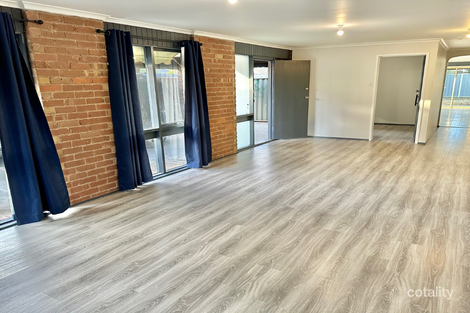 Property photo of 64 Ballan Road Werribee VIC 3030