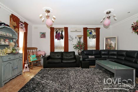 Property photo of 1 Maryland Close Thomastown VIC 3074