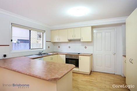 Property photo of 21 Estate Place Holland Park West QLD 4121