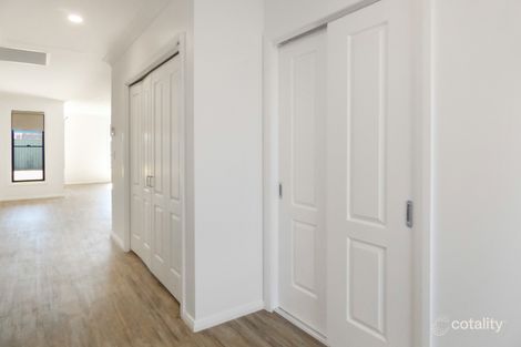 Property photo of 28A Magnolia Boulevard Dubbo NSW 2830