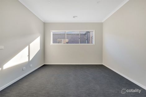 Property photo of 27 Shelterbelt Avenue Weir Views VIC 3338
