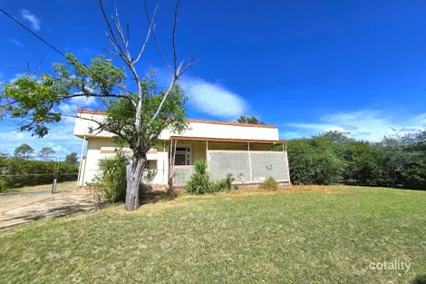 33 Charles St, Wellington, NSW 2820