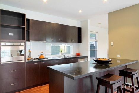 Property photo of 13 The Waterways Boulevard Waterways VIC 3195