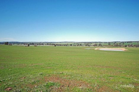 213 Schoolars Rd, Cuballing, WA 6311