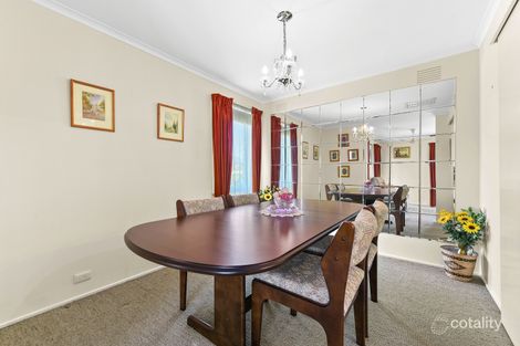 Property photo of 18 Almray Place Glen Waverley VIC 3150