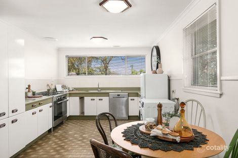 Property photo of 22 Hendricks Crescent Jacana VIC 3047