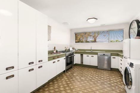 Property photo of 22 Hendricks Crescent Jacana VIC 3047