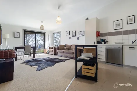 5 Higgi Dr, Hotham Heights, VIC 3741