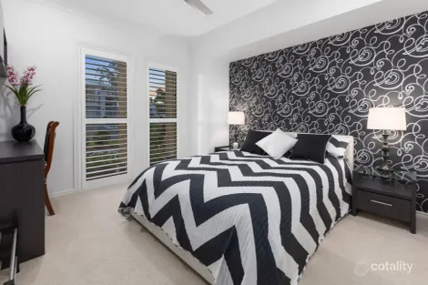 Property photo of 96 The Peninsula Helensvale QLD 4212
