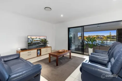 Property photo of 96 The Peninsula Helensvale QLD 4212