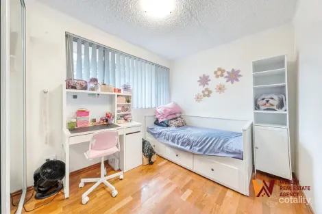Property photo of 9/10 Atchison Road Macquarie Fields NSW 2564