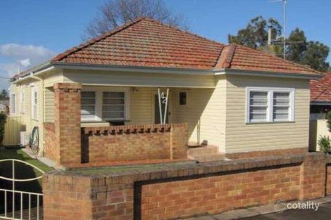 42 High St, East Maitland, NSW 2323