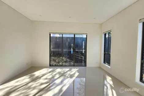 Property photo of 33 Barton Street Smithfield NSW 2164