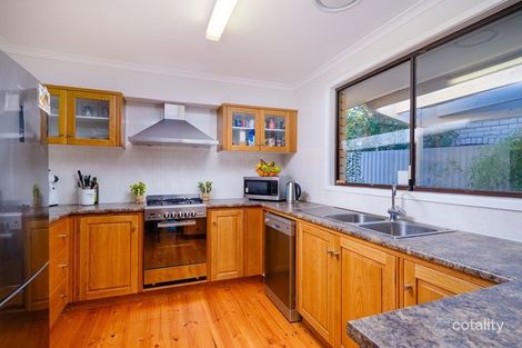 Property photo of 6 Mayfair Drive West Wodonga VIC 3690