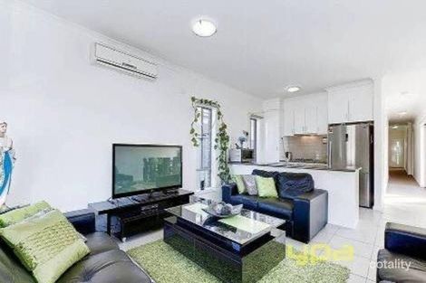 Property photo of 2/31 Pearl Drive Craigieburn VIC 3064