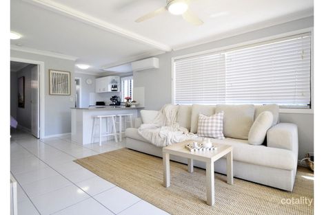 Property photo of 2/9 Daisy Street Elanora QLD 4221