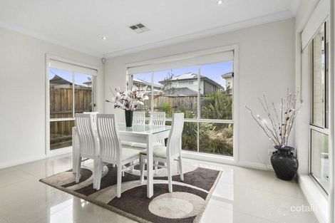 Property photo of 20 Bushview Lane Moorebank NSW 2170