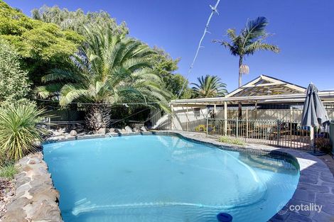 8 Johnson Cres, Port Noarlunga, SA 5167