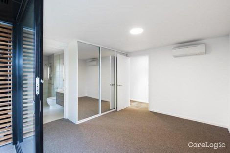 Property photo of 203/40 Beach Street Port Melbourne VIC 3207