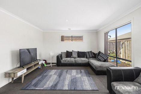 Property photo of 11 Tamborine Avenue Point Cook VIC 3030