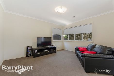 Property photo of 33 Manderston Avenue Derrimut VIC 3026