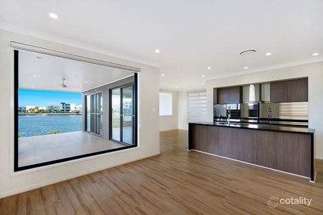 Property photo of 8 Reflection Crescent Birtinya QLD 4575