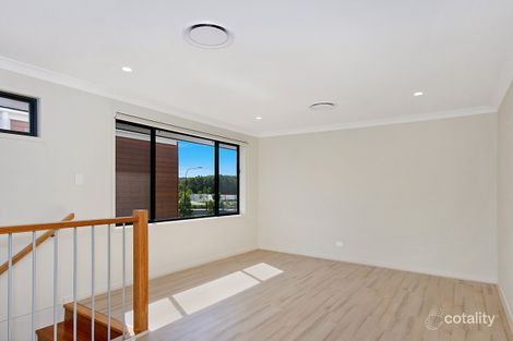 Property photo of 8 Reflection Crescent Birtinya QLD 4575