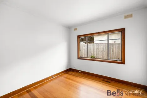 Property photo of 3 Holt Street Ardeer VIC 3022