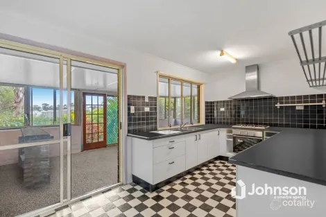 Property photo of 23 Conifer Street Hillcrest QLD 4118