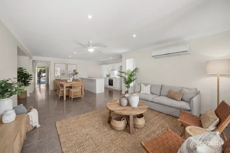 3 Pepperberry Cct, Peregian Springs, QLD 4573