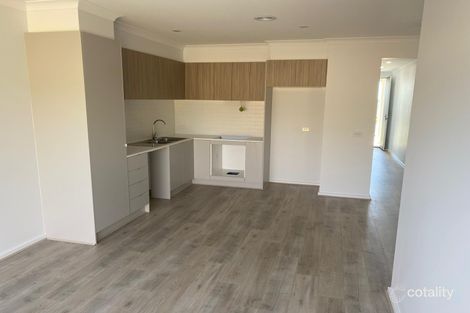Property photo of 44 Hurst Drive Tarneit VIC 3029
